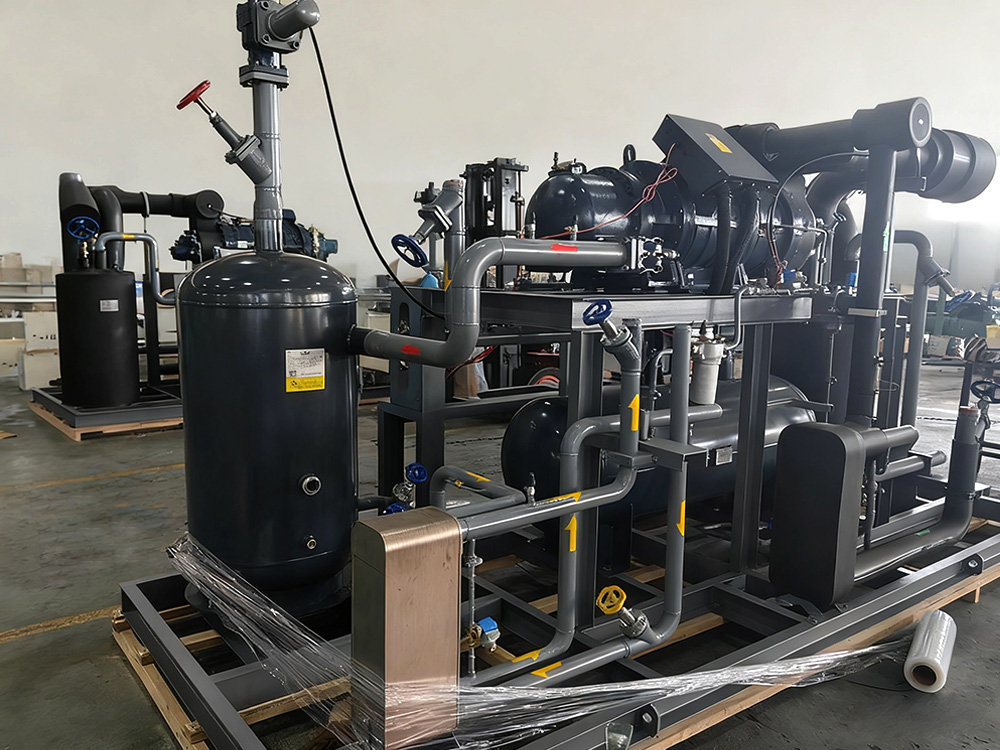 Single-unit bipolar screw compressor unit